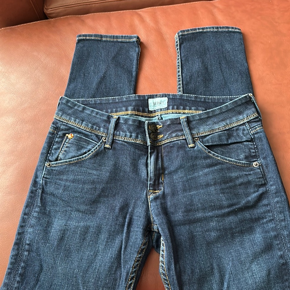 Hudson skinny jeans. Size 28. Great condition.